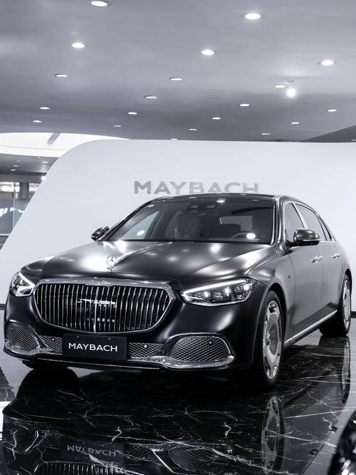 重庆256岚图汽车的售后服务让用户无忧出行，迈巴赫未来的豪华车趋势